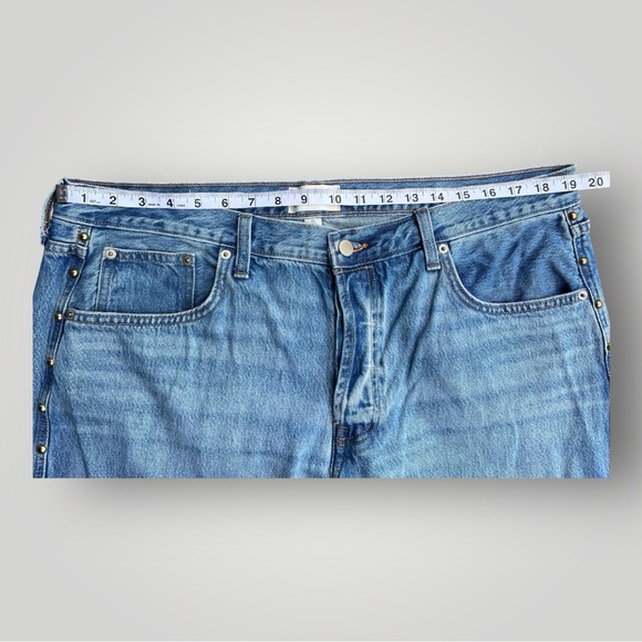 Universal Thread Baggy Studded Jeans Women 16 Mid Rise Light Wash Denim - Picture 3 of 9